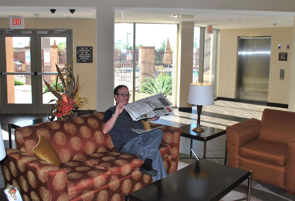 Hampton Inn & Suites Phoenix/Gilbert 39/49