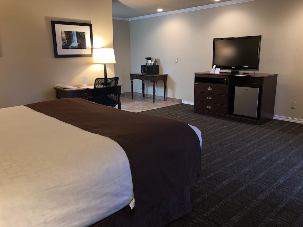 Best Western Lakewood 10/38