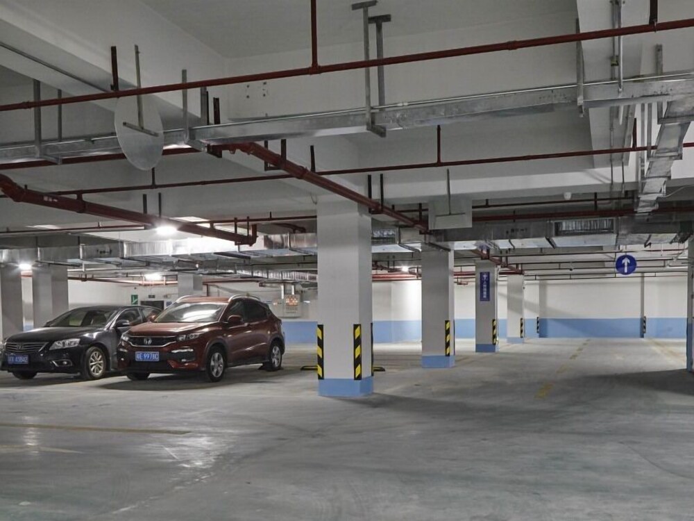 Greentree Alliance Foshan West Station Luowu Road 23/25