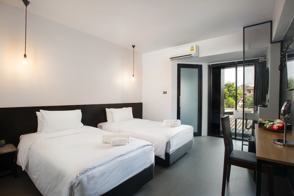 9.5 Hotel 22/70