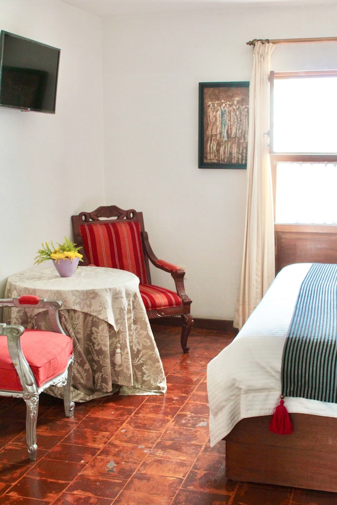 EL SERAFIN HOTEL BOUTIQUE 70/80