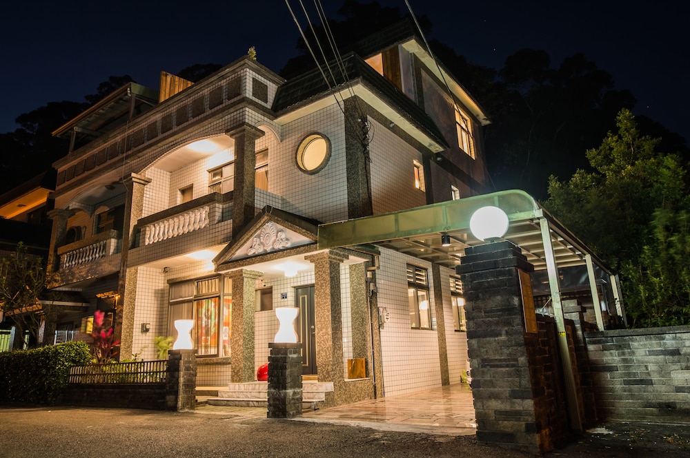 So Art Guesthouse & Hostel 1/33