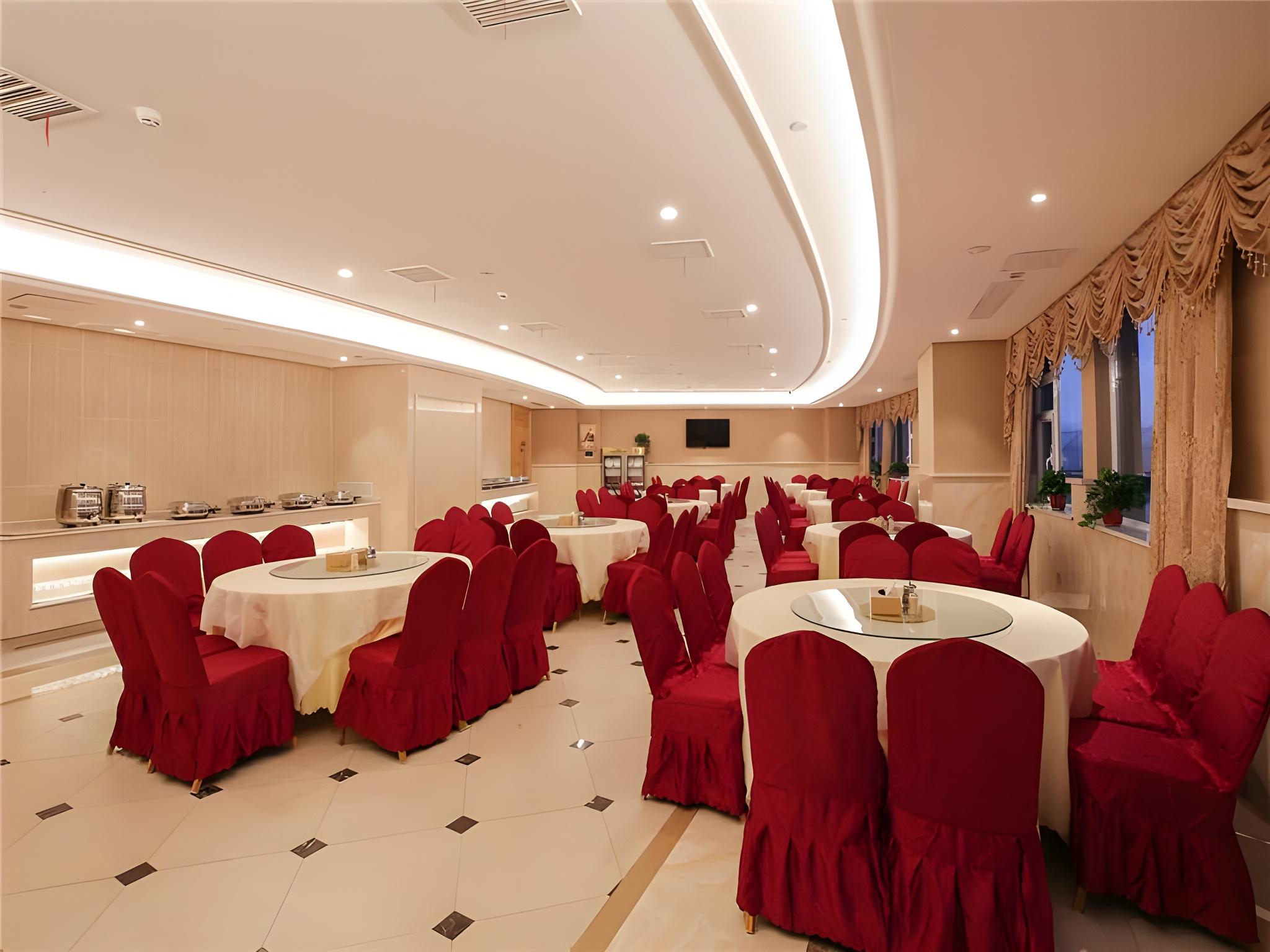 Vienna International Hotel Puyang 28/38