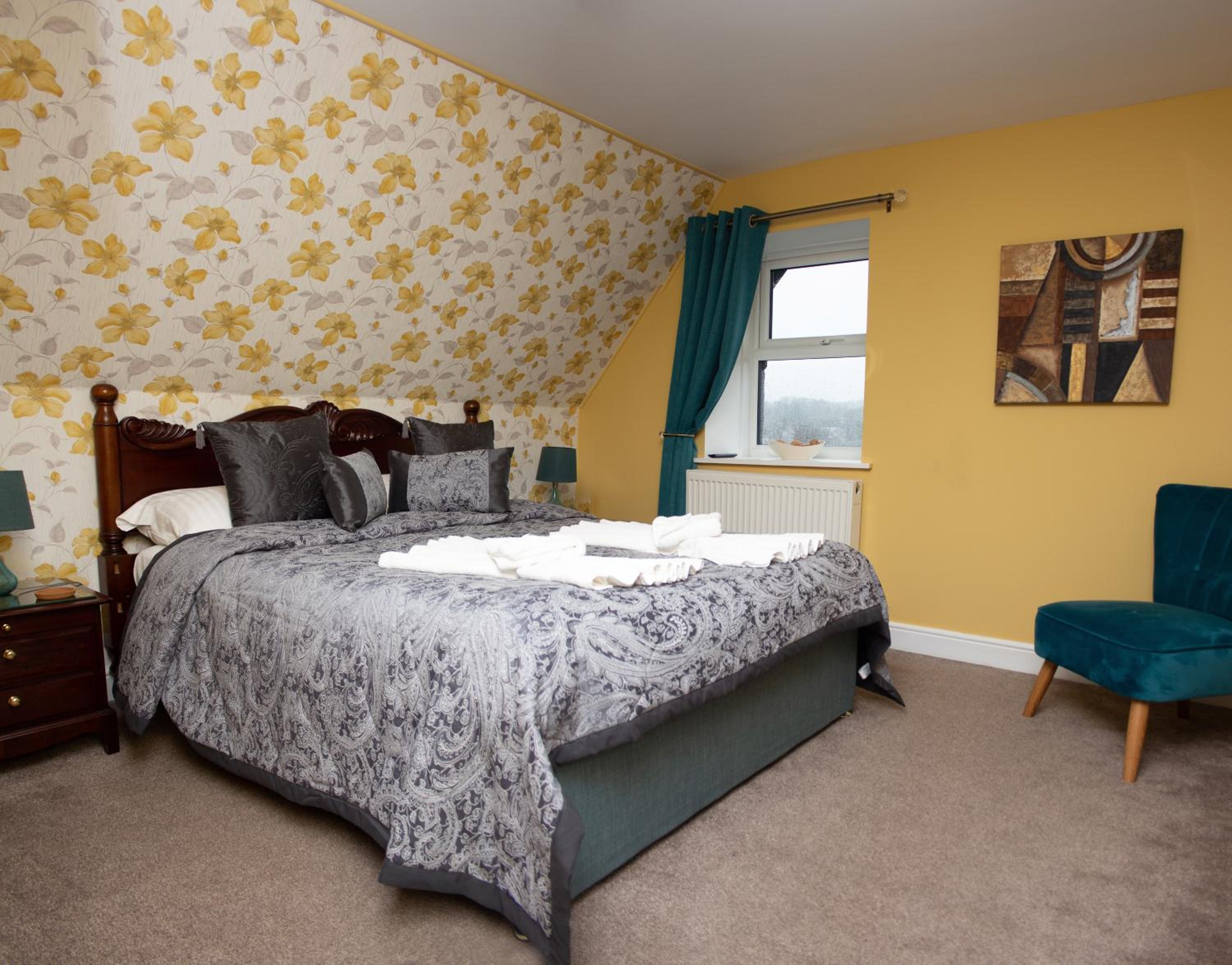 Deluxe, Double Bed