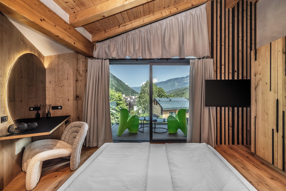 Pure, Bliss, King Bed، Hotel Palace Ravelli 2/5