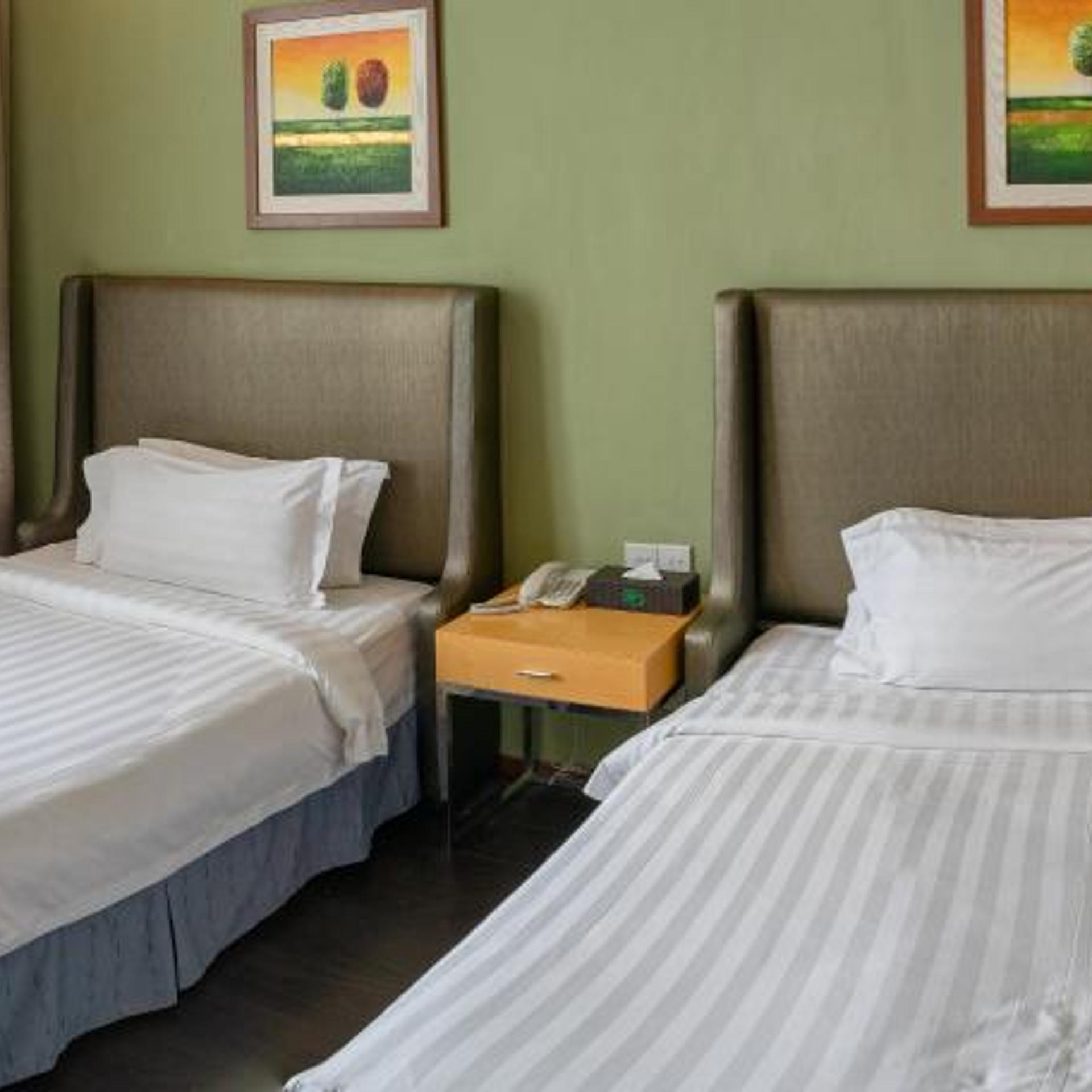 Seri Simanggang Hotel 13/40