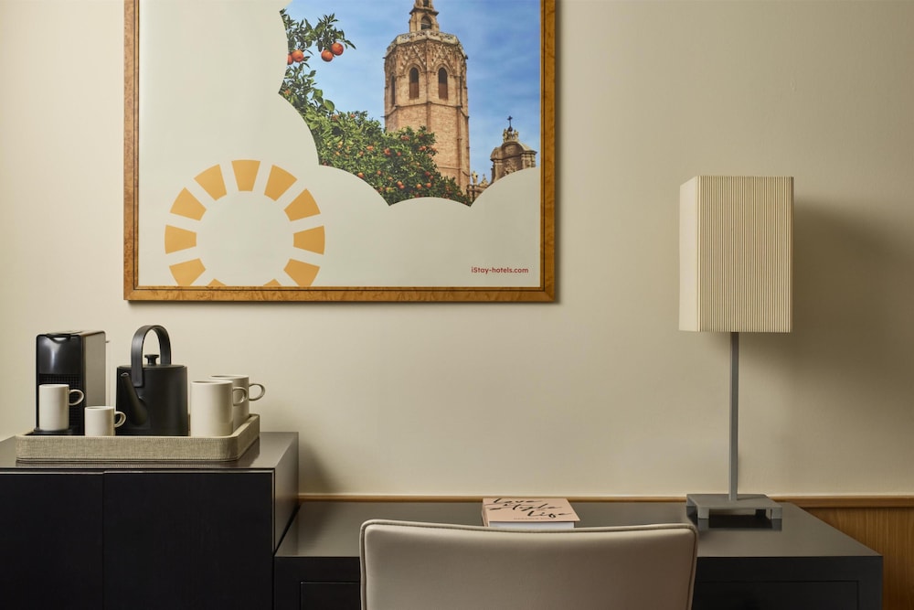 iStay by NH Ciudad de Valencia Hotel 2/49