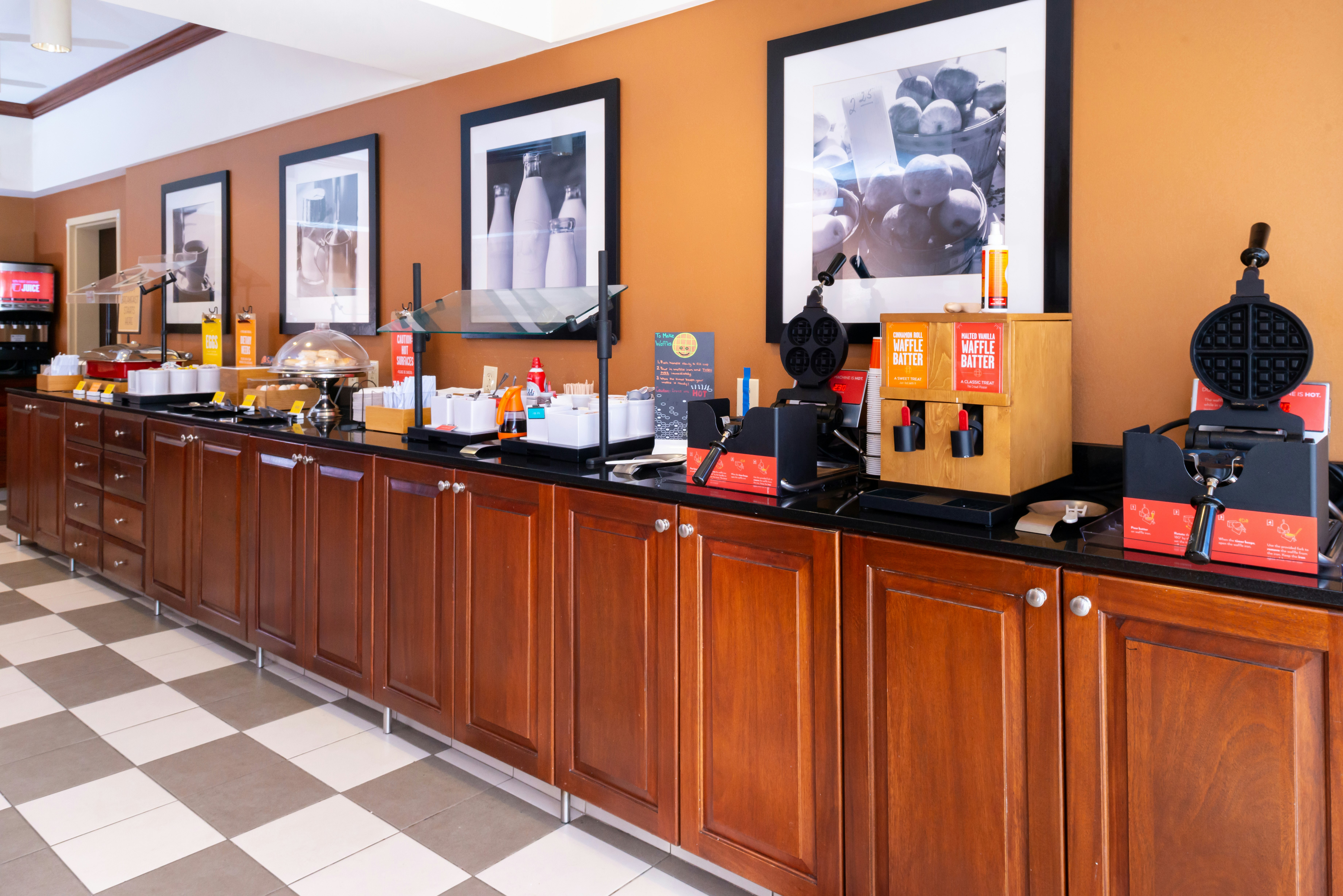 Hampton Inn Greensboro Airport 3/43