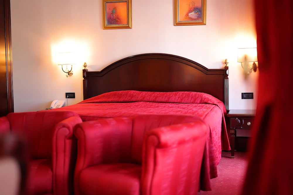 Arbiana Heritage Hotel 36/78
