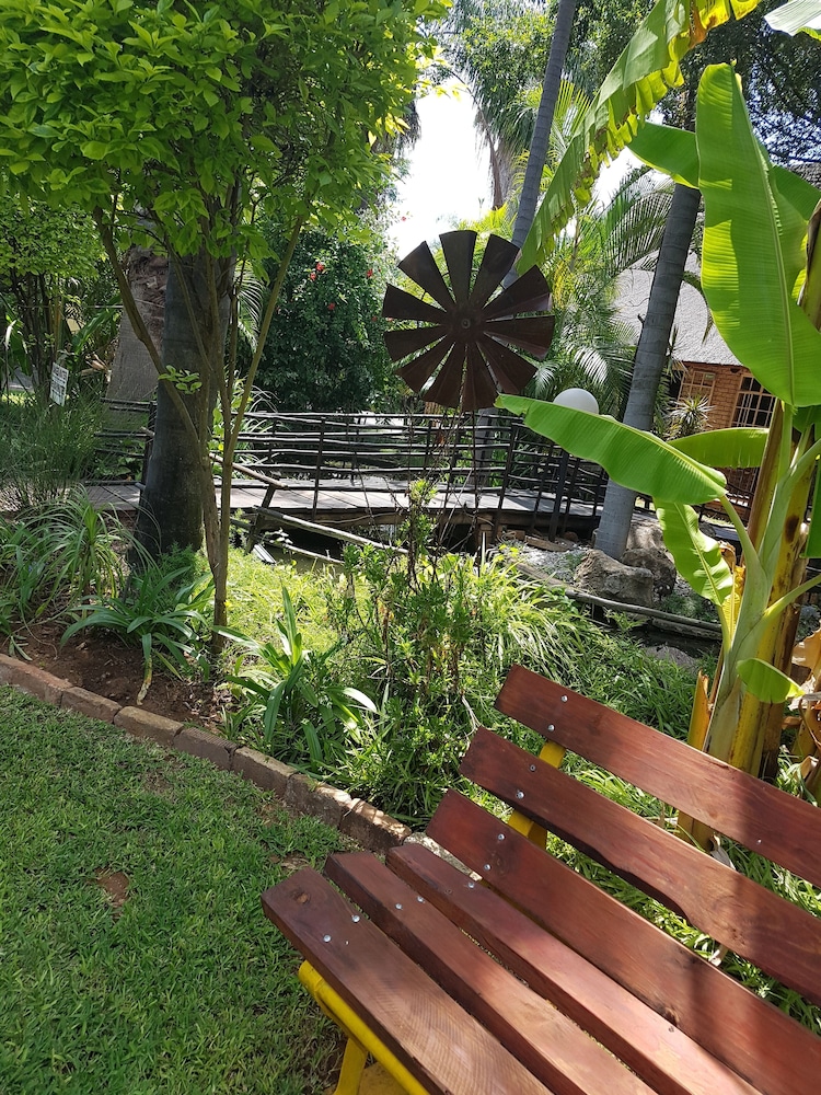 Lion's Guesthouse and The Buck&Lion restaurant 45/50