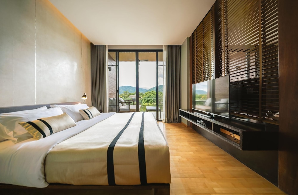 2 Bedrooms, Delight, Double and Twin Beds، Atta Lakeside Resort Suite 3/8