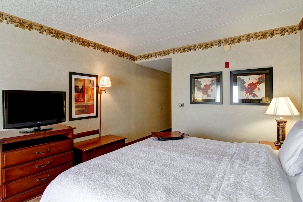 Hampton Inn Suites Leesburg 19/60
