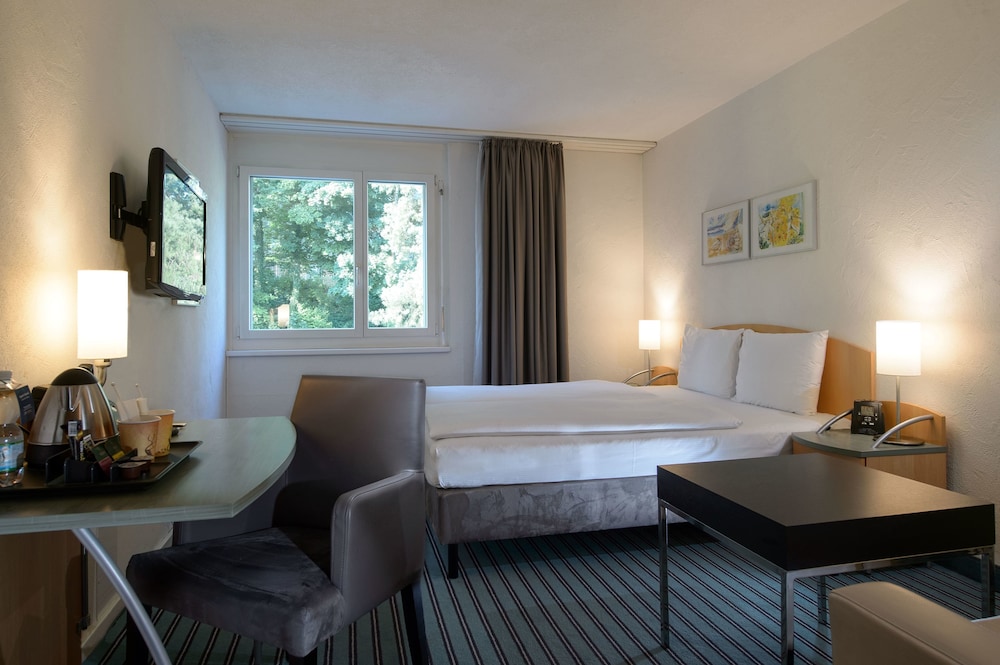 Apart-Hotel Zurich Airport 16/43