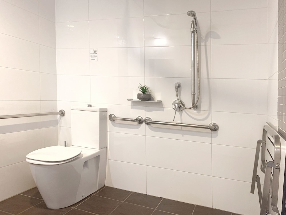 2 BEDROOMS, APARTMENT, ACCESSIBLE