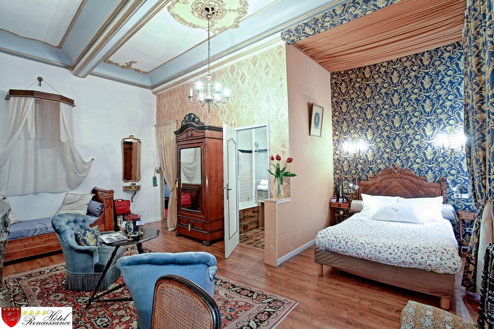 Hotel Renaissance 13/77
