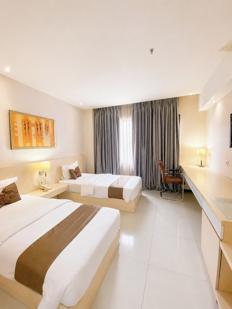 Scarlet Kebon Kawung Hotel 27/71