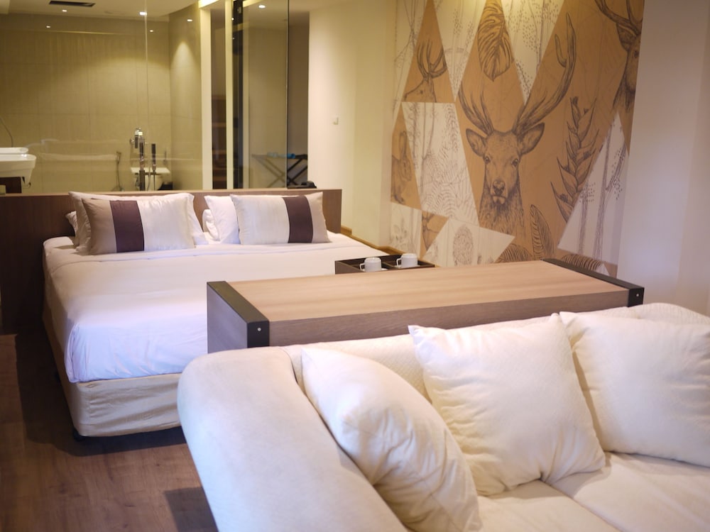 Issara Boutique Winery Hotel 26/78