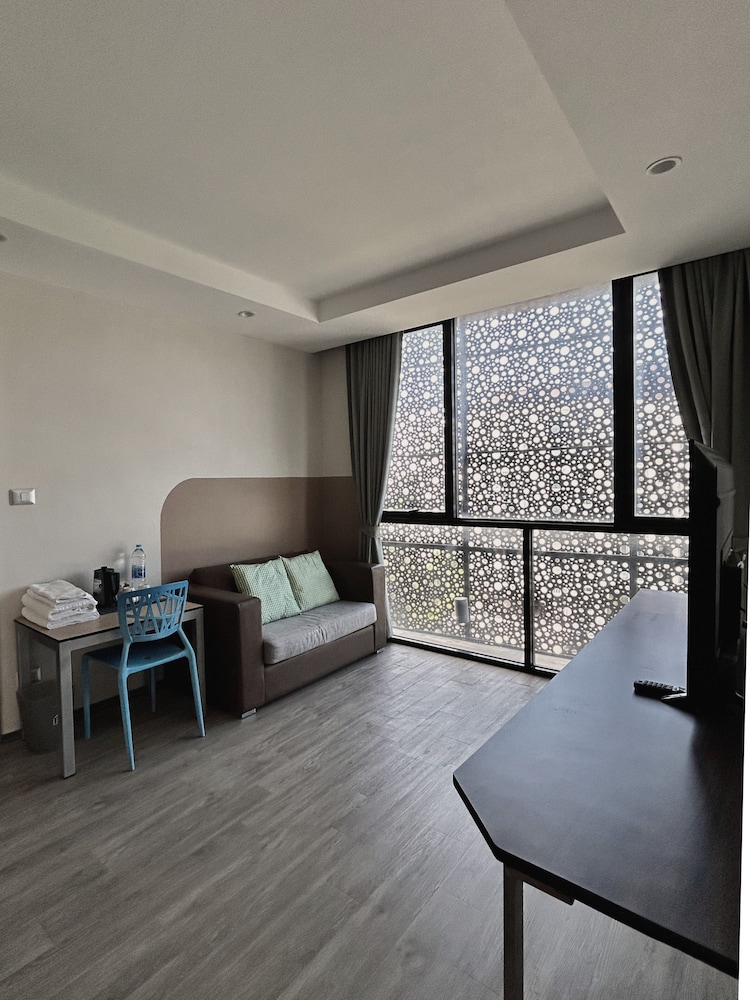 Varrzon Residence Srinakarin 56 11/25