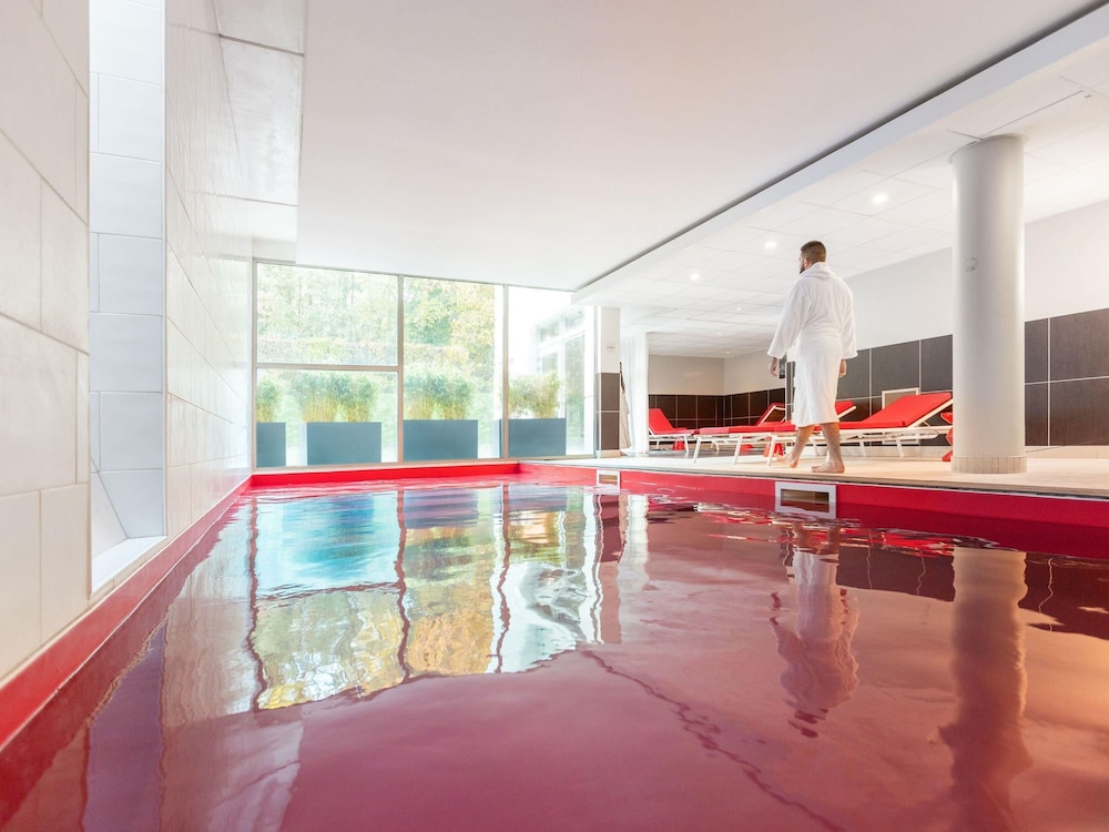 NOVOTEL CHATEAU DE MAFFLIERS 36/79