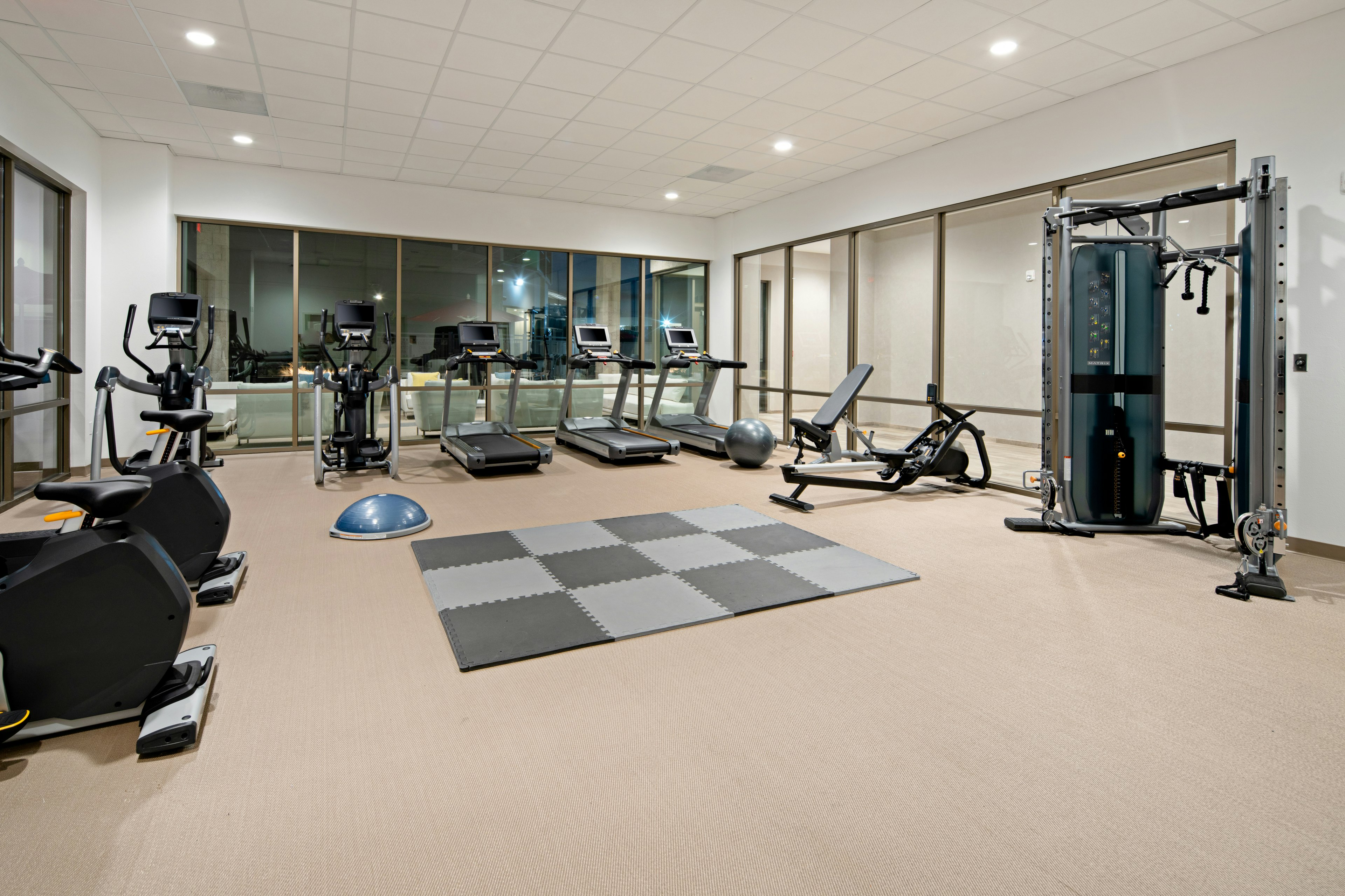 Staybridge Suites Long Beach Airport 25/50