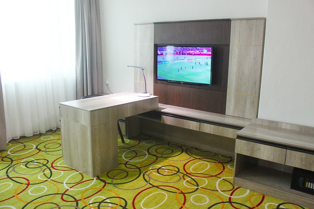 Ano Hotel 9/57