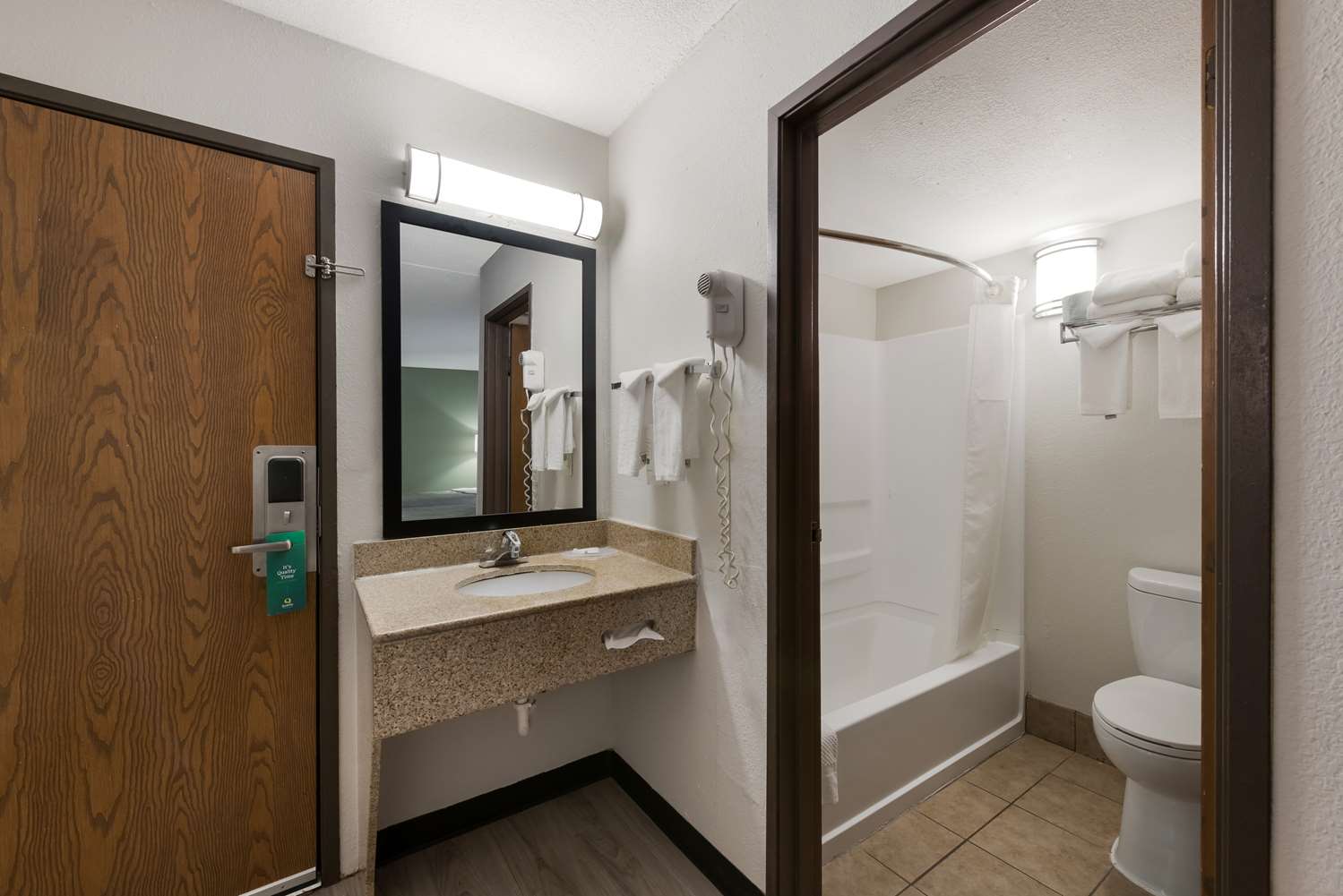 غرفة بسريرين كوين، Quality Inn Merriam Kansas City 4/4
