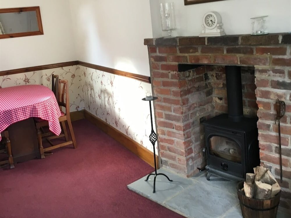 The Cottage 17/29