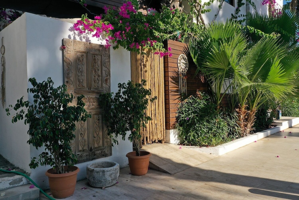 Selvi Beach Hotel 37/48