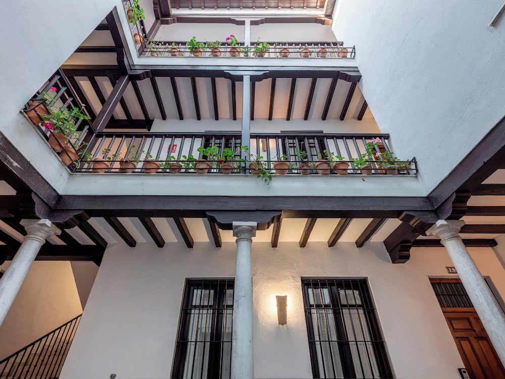 Apartamentos Alhambra Granada 3000 2/45