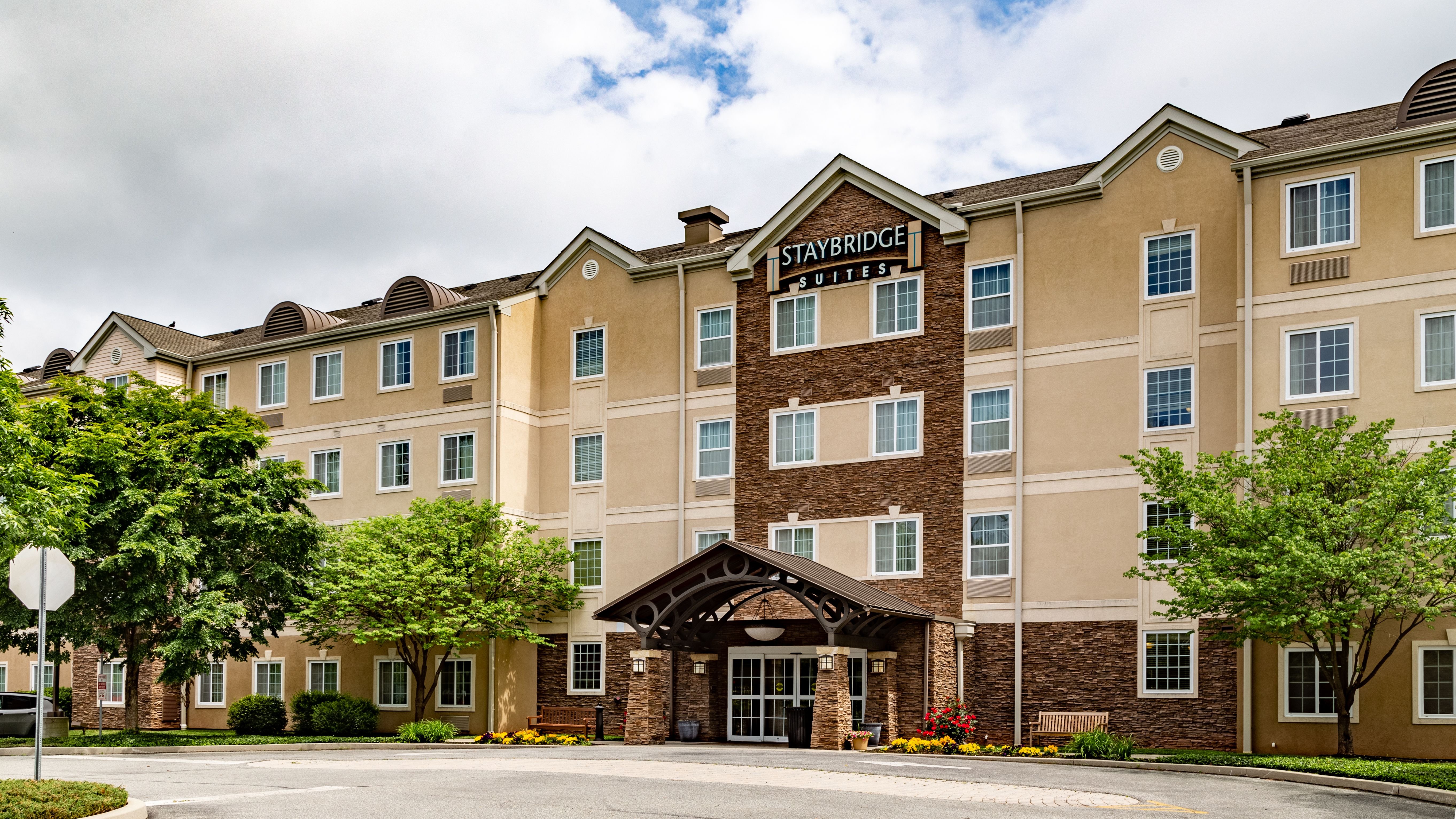 Staybridge Suites Philadelphia Valley Forge 422 23/24