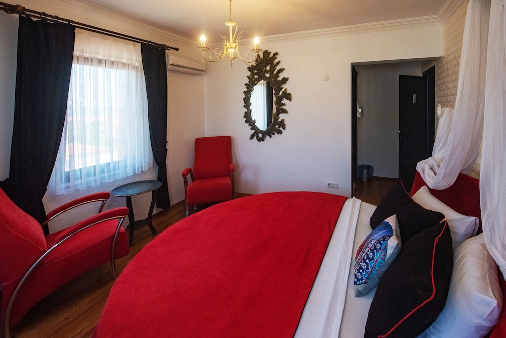 Ebruli Hotel 18/33