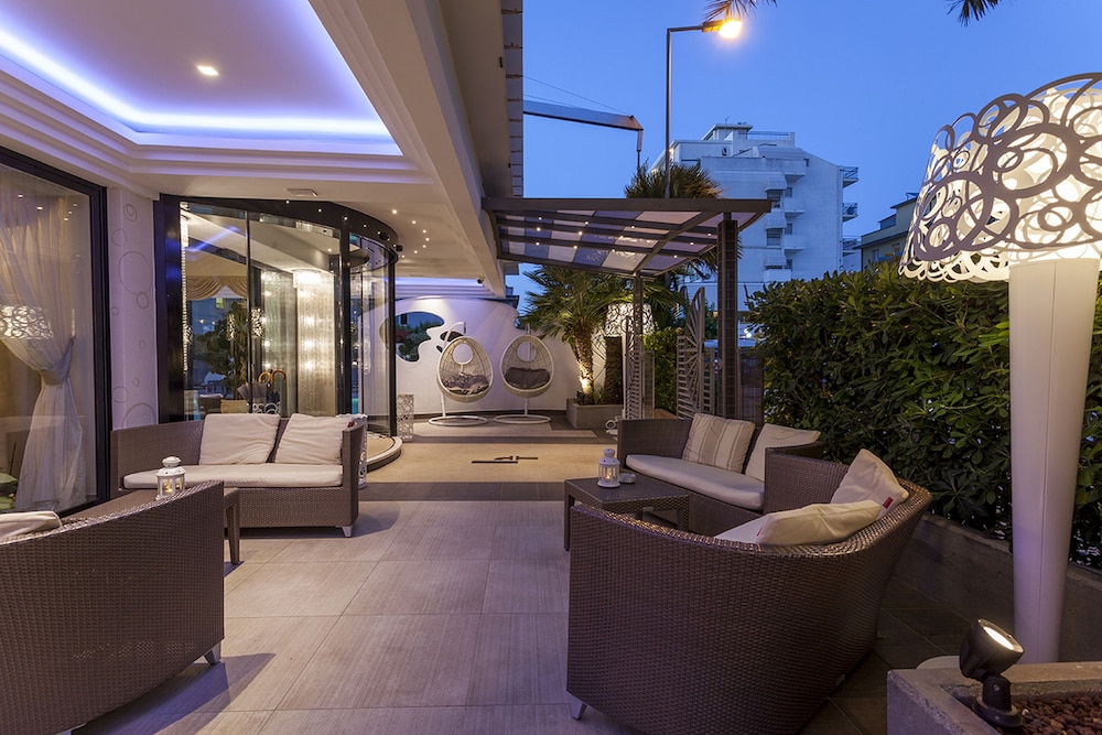 Hotel Feldberg Riccione 30/50
