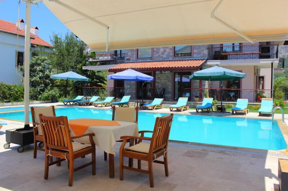 Vira Apart Hotel 35/50