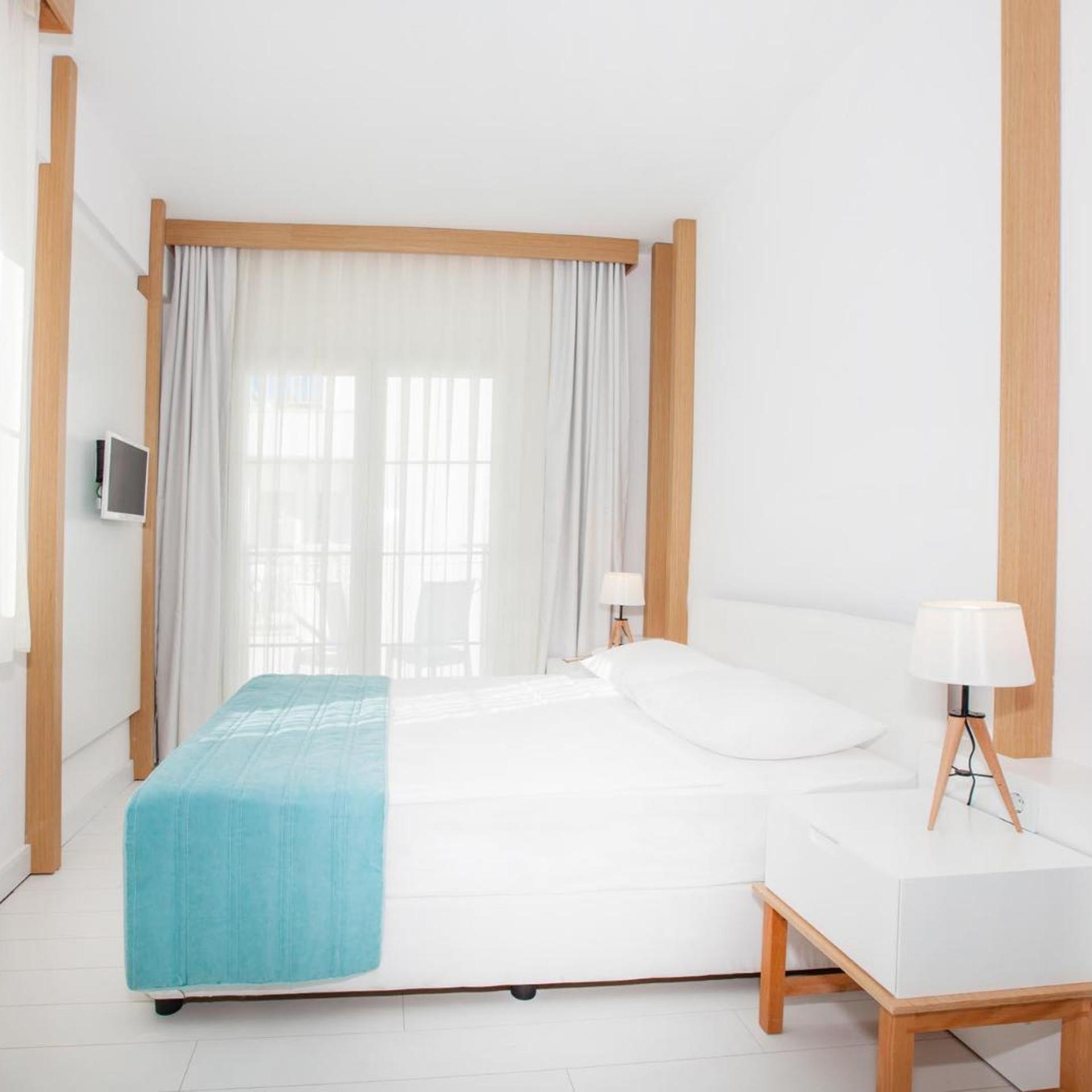 Standard Comfort Room