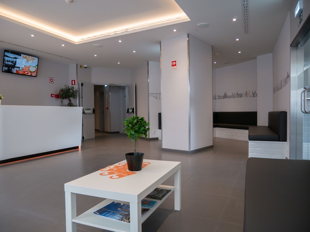 easyHotel Lisbon 8/36
