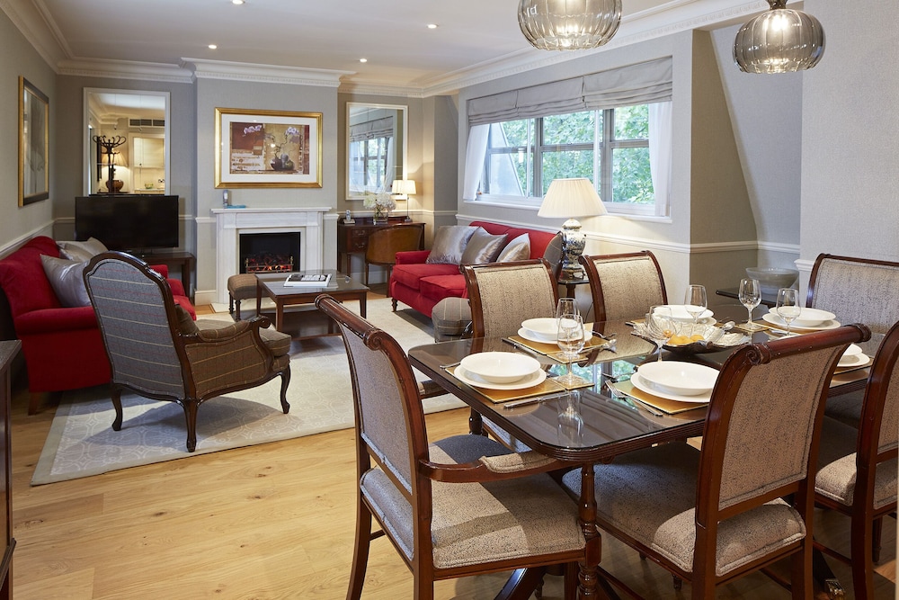 Cheval Knightsbridge 39/50