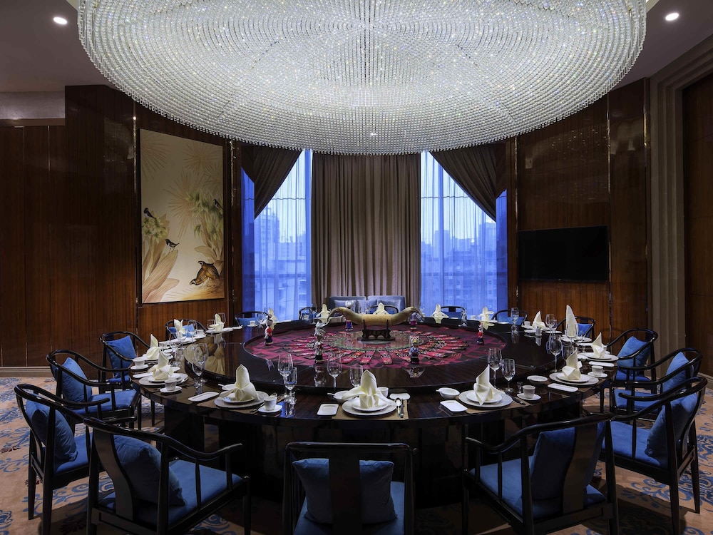 SOFITEL GUIYANG HUNTER 47/54