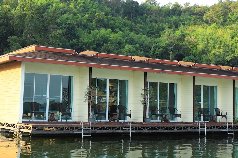 RAYA BURI RESORT 38/50