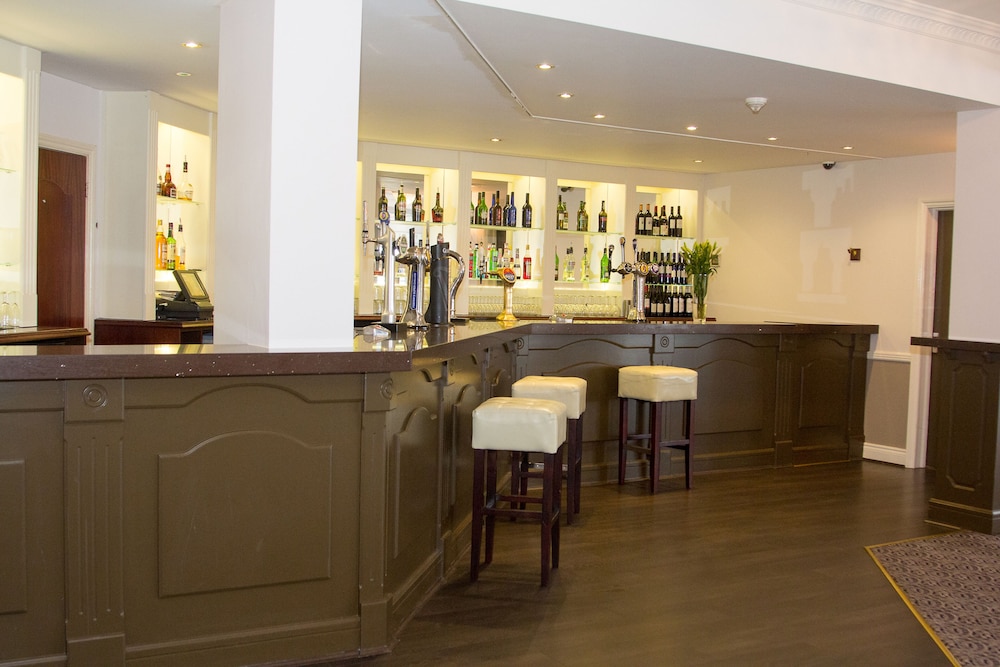 Oyster Fleet Hotel 27/41