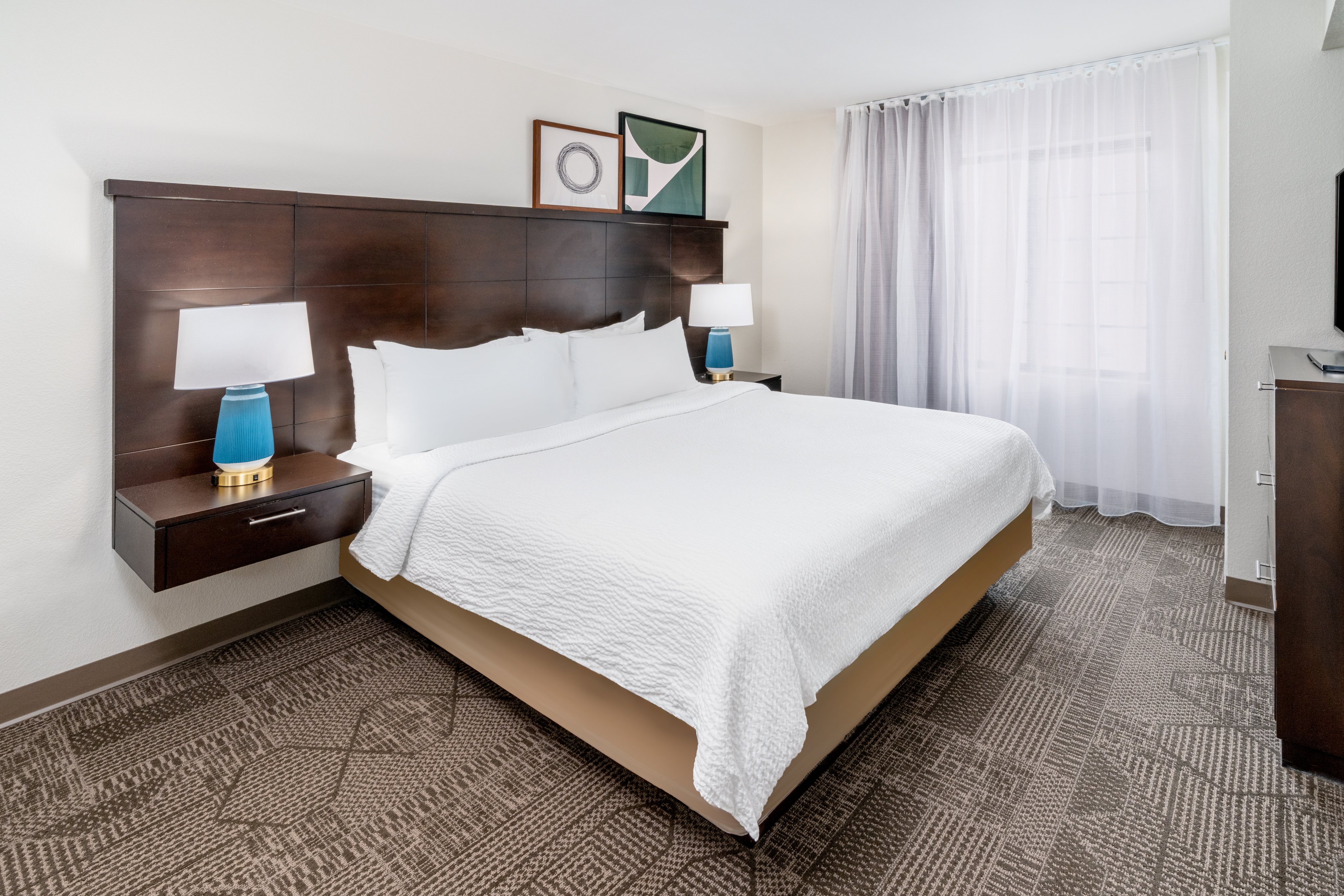 1 Bedroom, Suite, Queen Bed