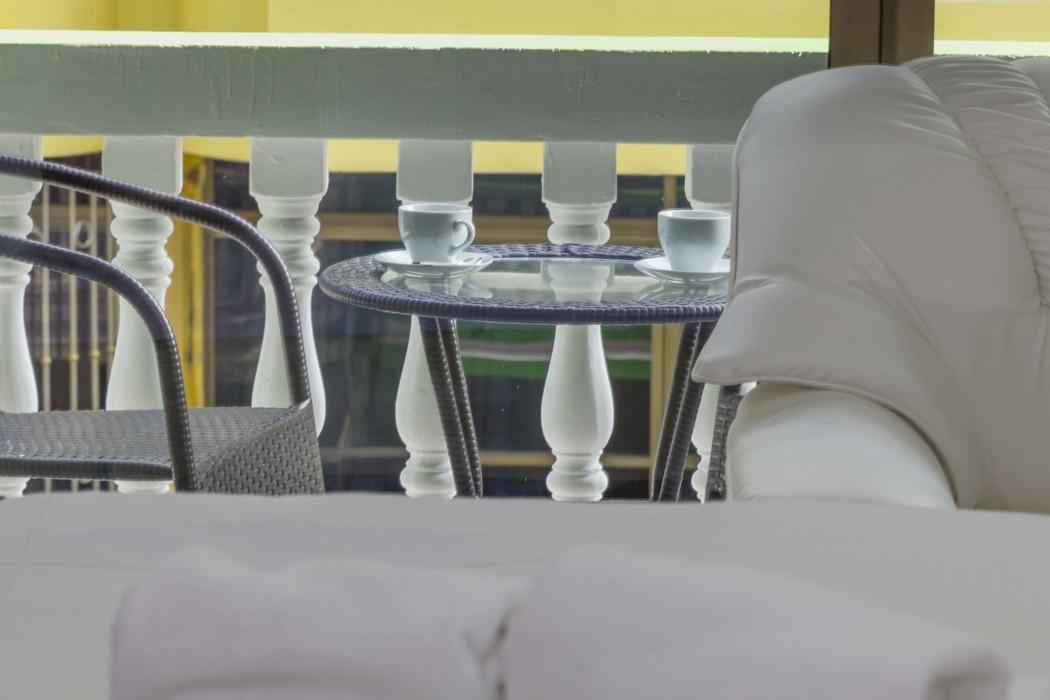 Kontiki Guesthouse 10/18
