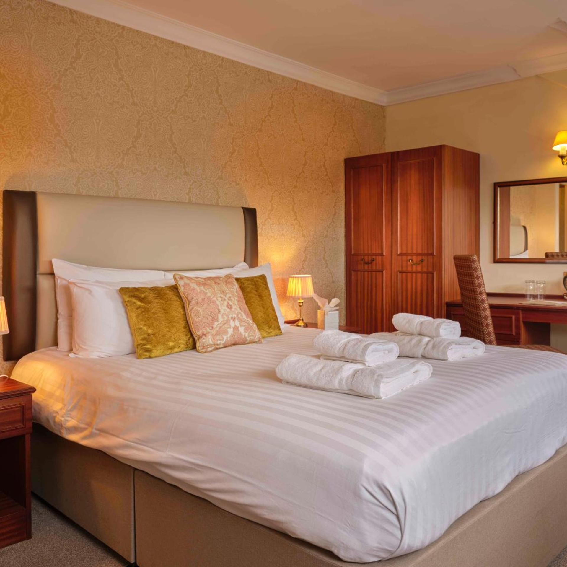 Room, Double Bed