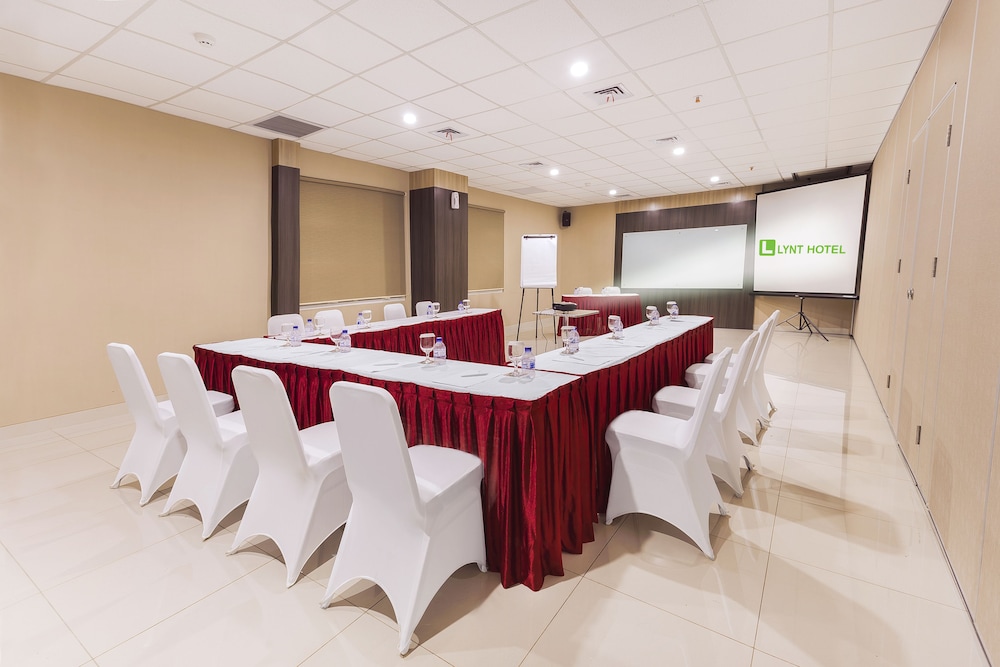 Lynt Hotel Jakarta 13/15