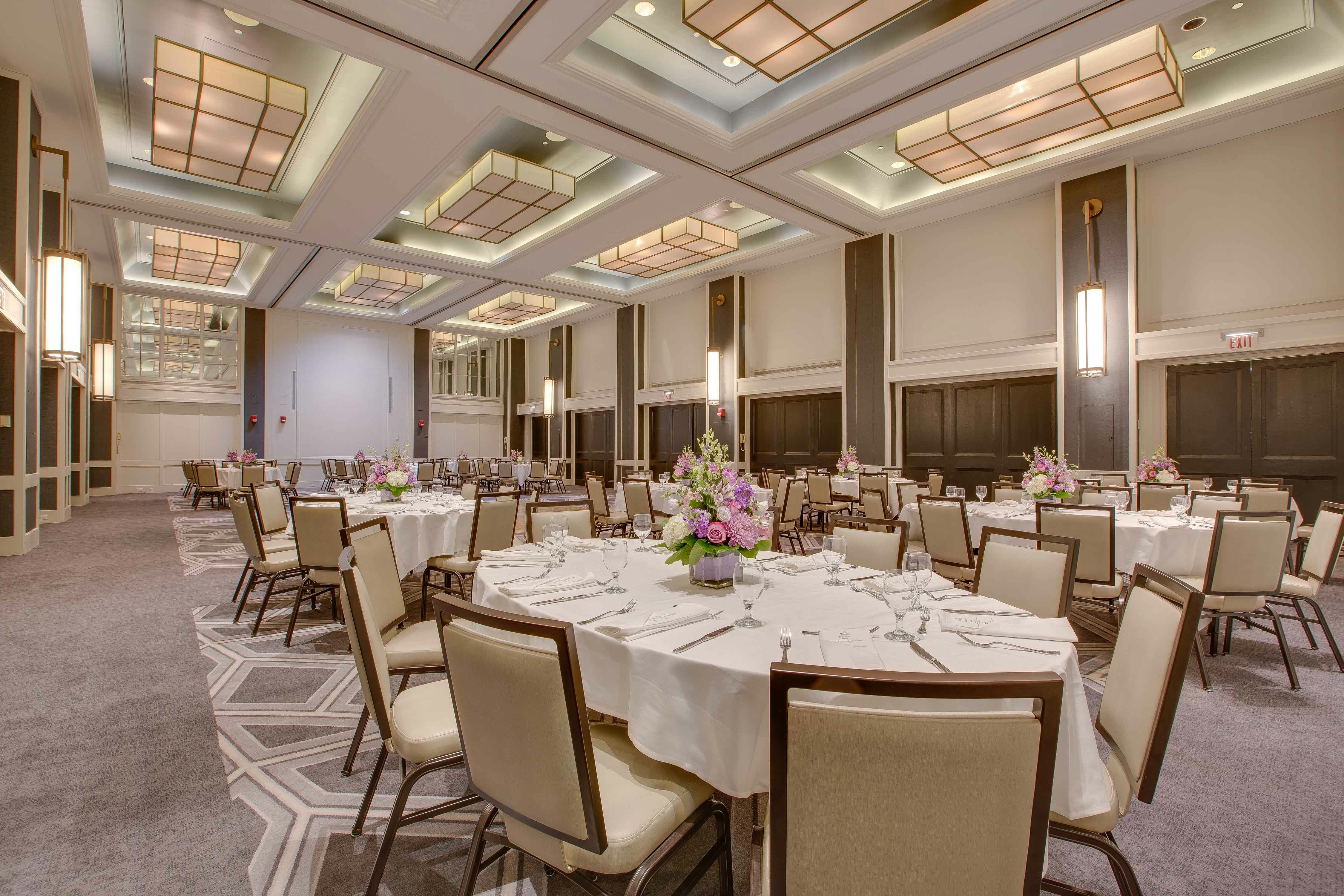 Hilton Newark Airport 56/59