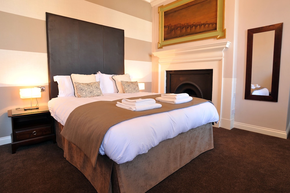Kings Arms Hotel 14/44