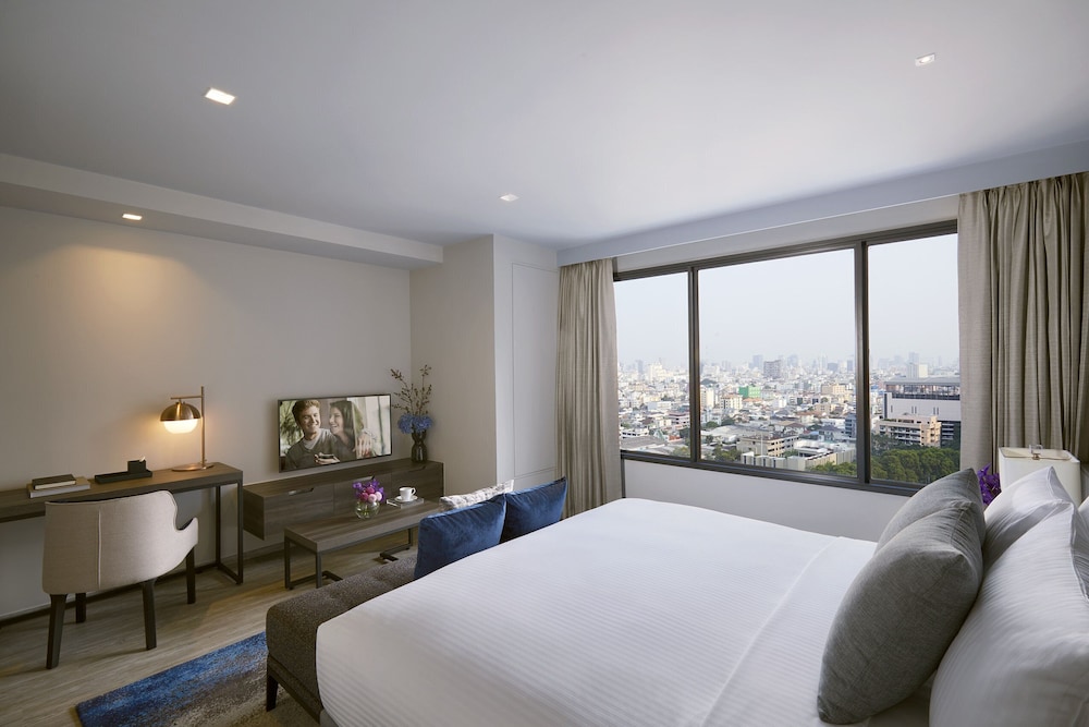 Somerset Rama 9 Bangkok 5/56