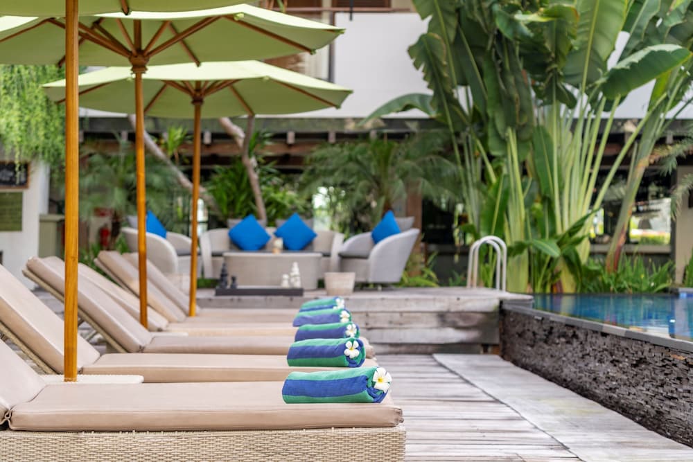 Taksu Sanur Hotel 9/76