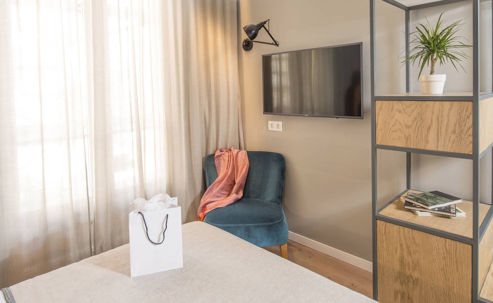 Ona Hotels Mosaic 32/50