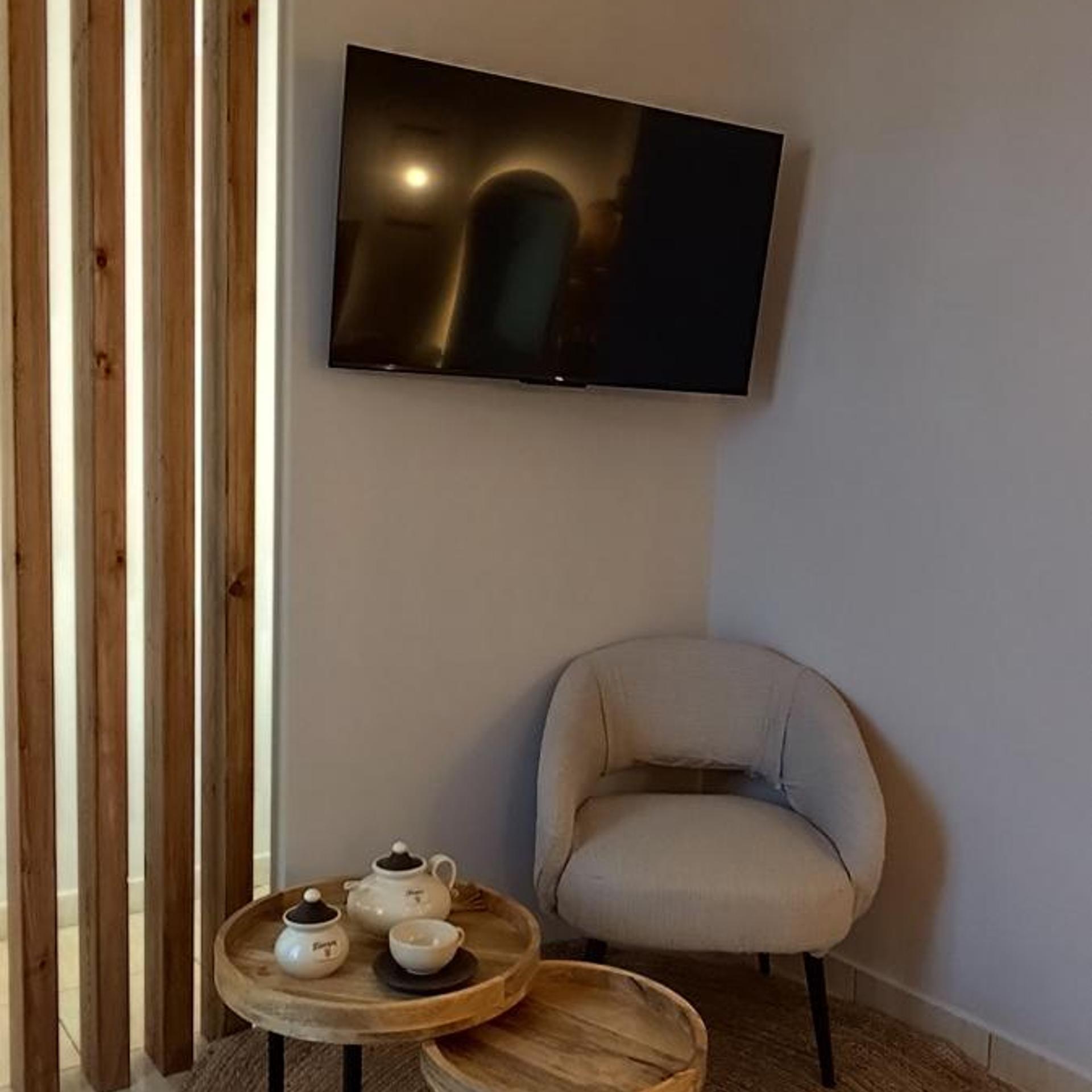 NIKI APARTMENTS 48/66