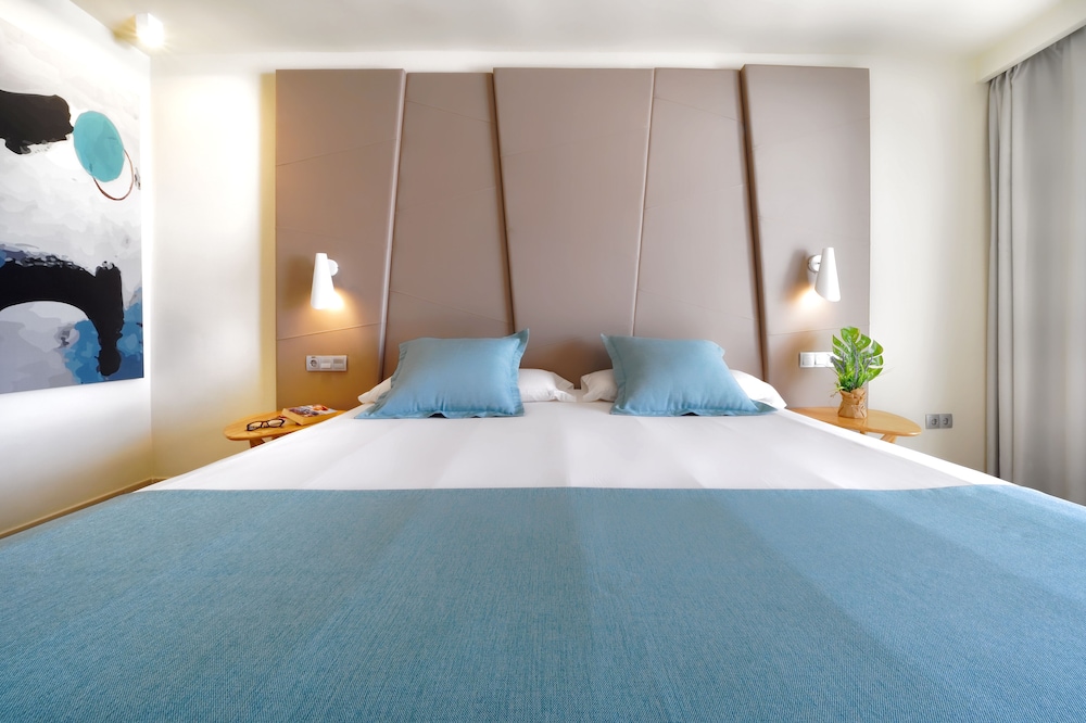 Aqua Suites Hotel Boutique 5/26